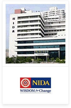 ลูกค้าที่ใช้ประตูเหล็ก